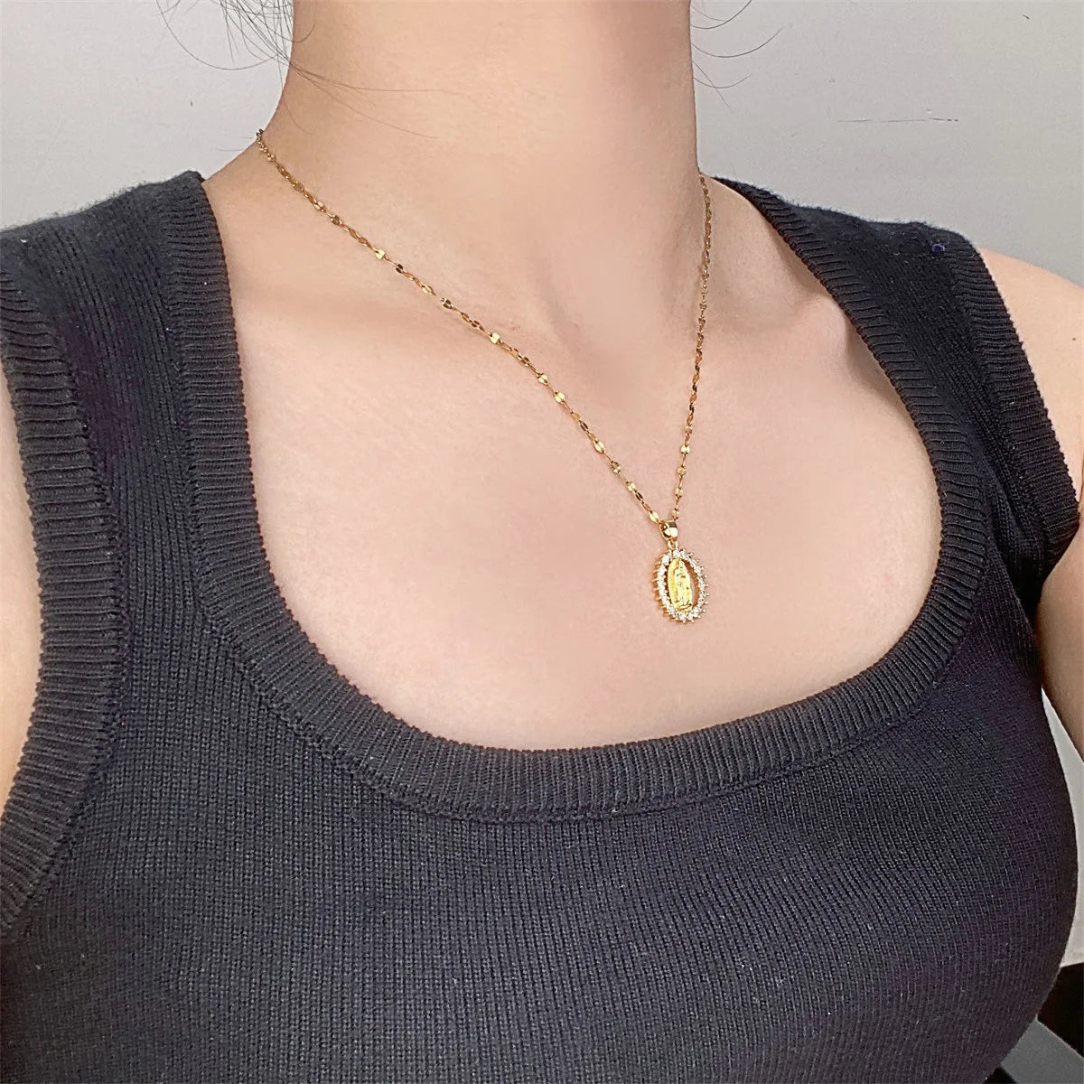 All Sky Star Micro Inlaid Colorful Zircon Virgin Mary Hollow Necklace