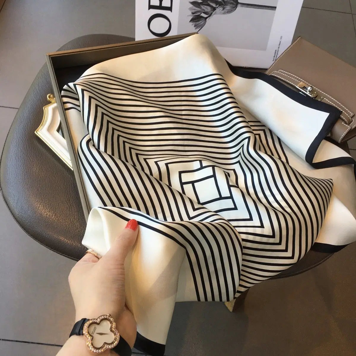 Simple stripes brocade forging 70cm small square scarf