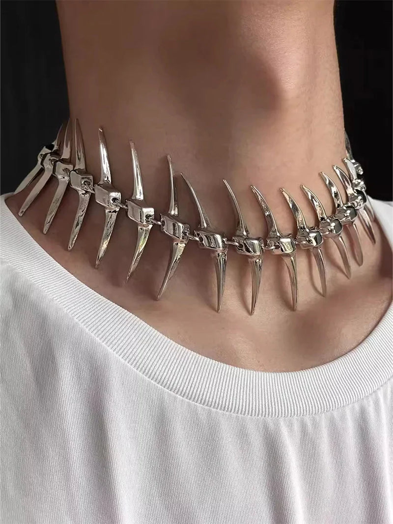 The Fishbone Shackle Necklace in a Punk and Cold Style, Made of Copper Alloy, Is a Neutral Carnival Jewelry Accessory